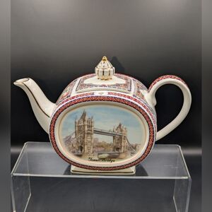 James Sadler Landmarks Tower Bridge Teapot